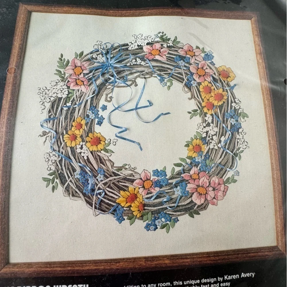 Vintage Dimensions Country Farmhouse Wreath Crewel Embroidery Kit
